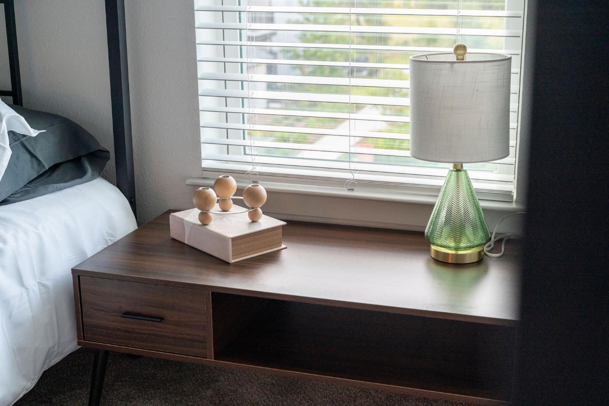 Complete Cozy 2bed 10 Min To Parks Allows Pet, Resort-style Amenities
